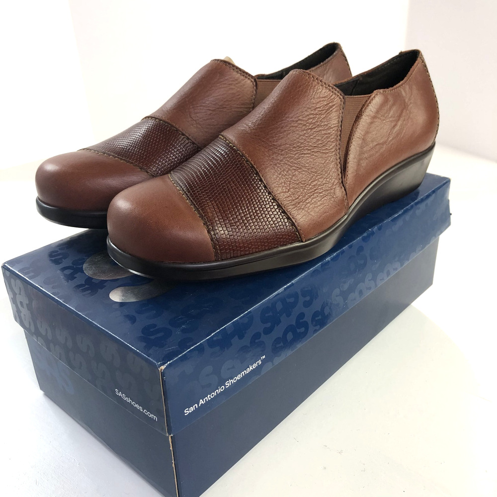 SAS Womens Nora Slip On Loafer Brown Leather Size 9 W PLS READ